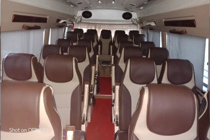21 seater tempo 1