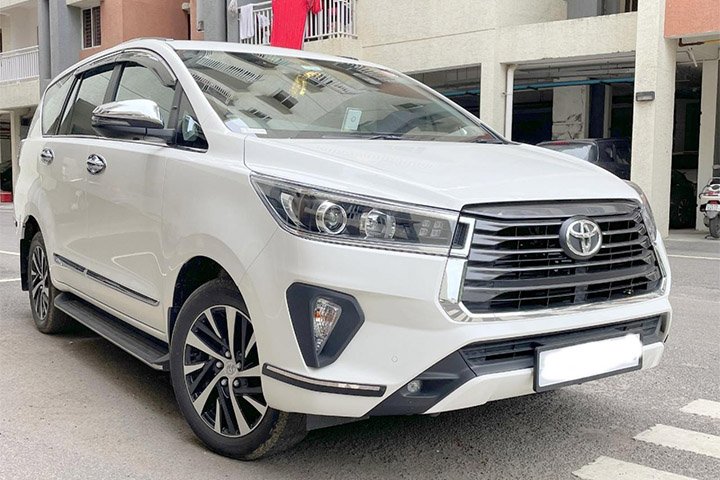 innova crysta 1